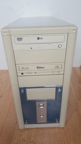 Case computer retrò con - computer, retrò,