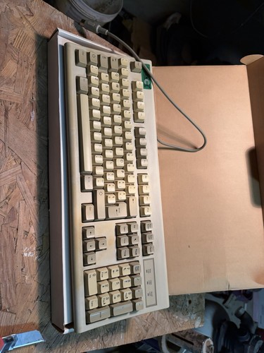 Tastiera vintage advance - vintage,